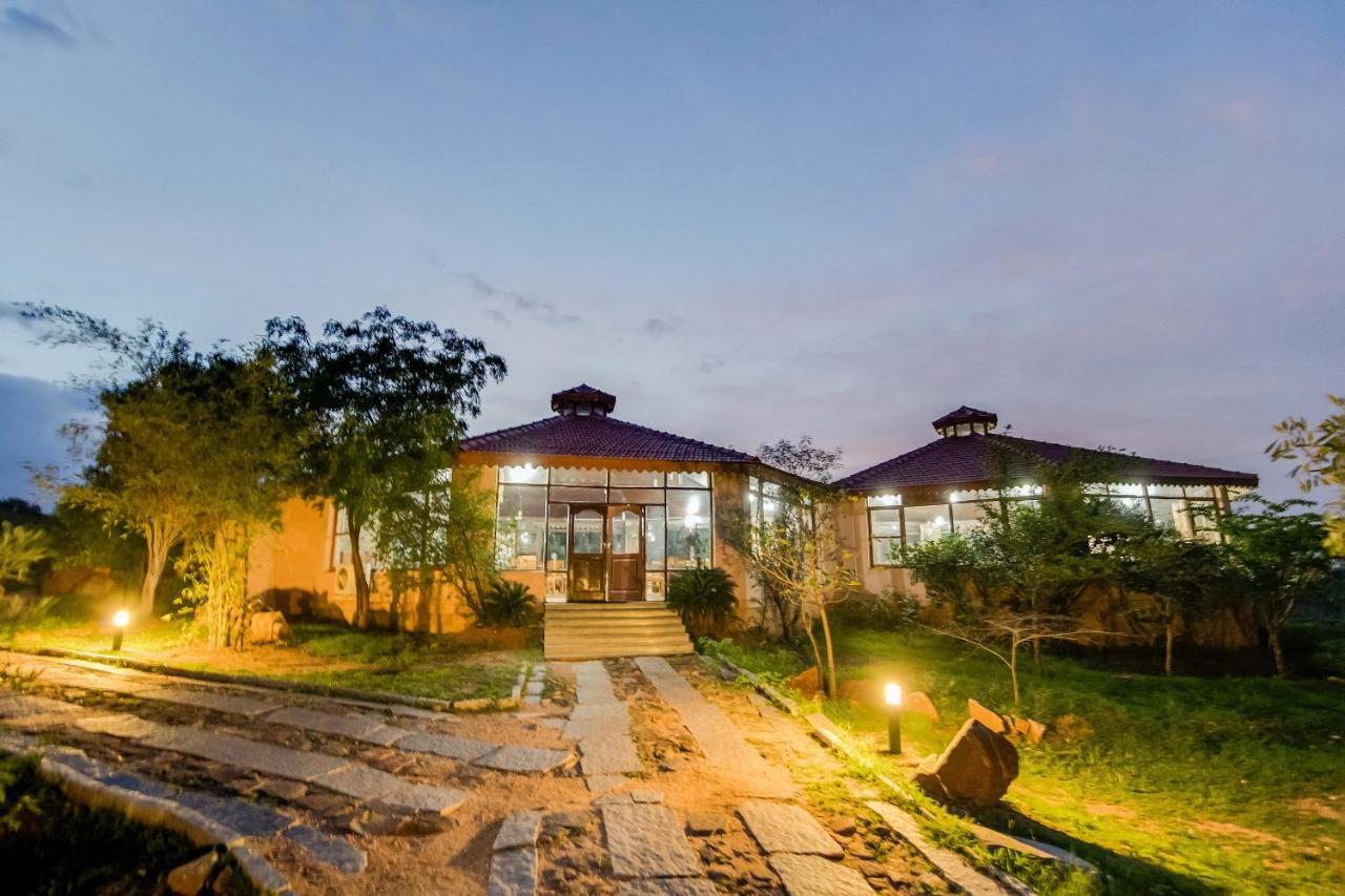 Hampi Heritage & Wilderness Resort-Jungle Lodges Bellary Exterior photo