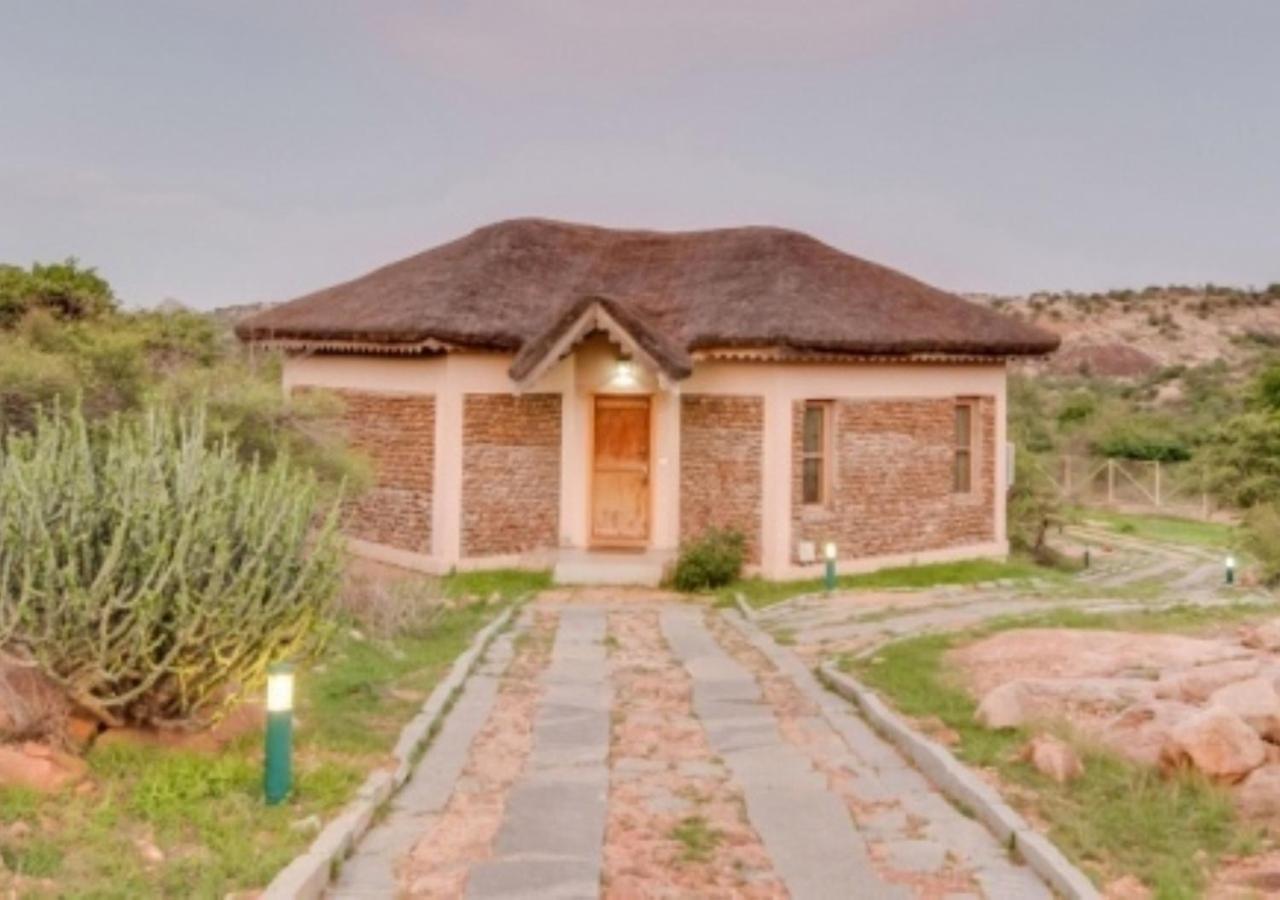 Hampi Heritage & Wilderness Resort-Jungle Lodges Bellary Exterior photo