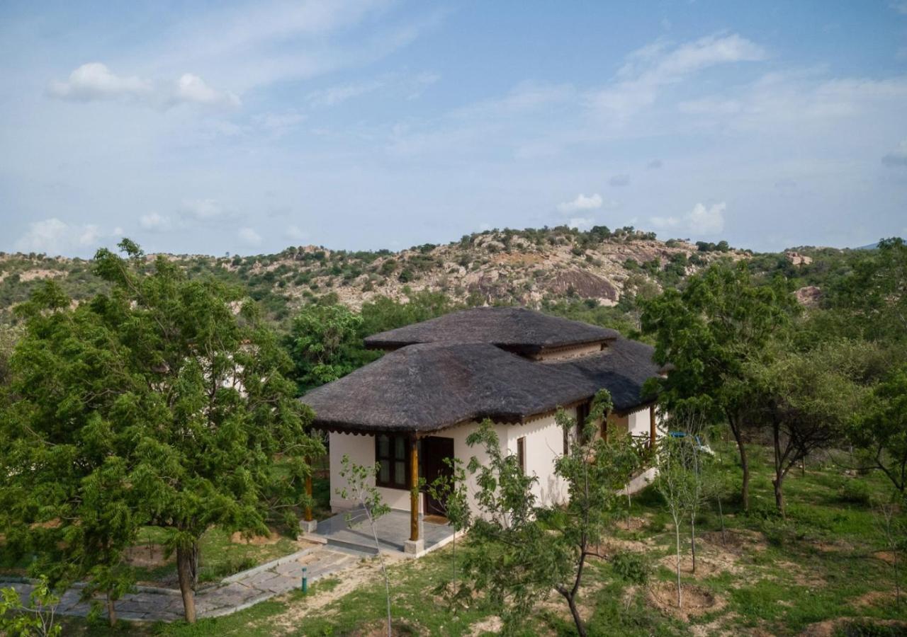 Hampi Heritage & Wilderness Resort-Jungle Lodges Bellary Exterior photo